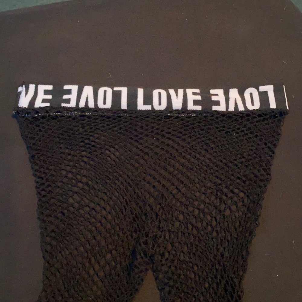 fishnet leggings